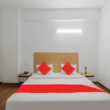 Townhall Bhiwadi Dış mekan fotoğraf