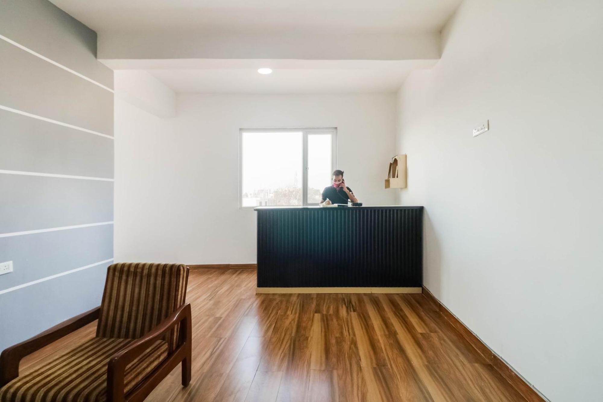 Townhall Bhiwadi Dış mekan fotoğraf